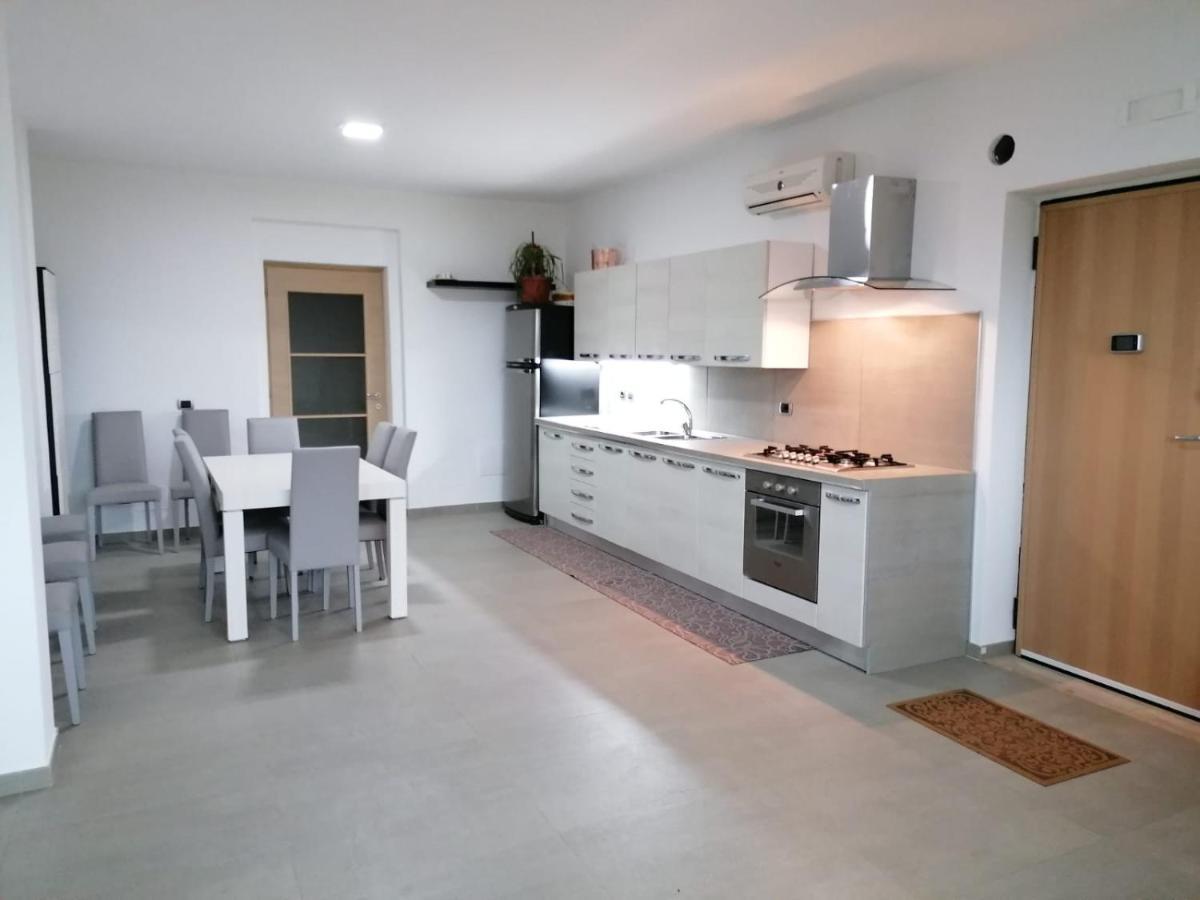 Villa Santoro Ai Tre Ulivi Con Piscina Privata Caiazzo المظهر الخارجي الصورة