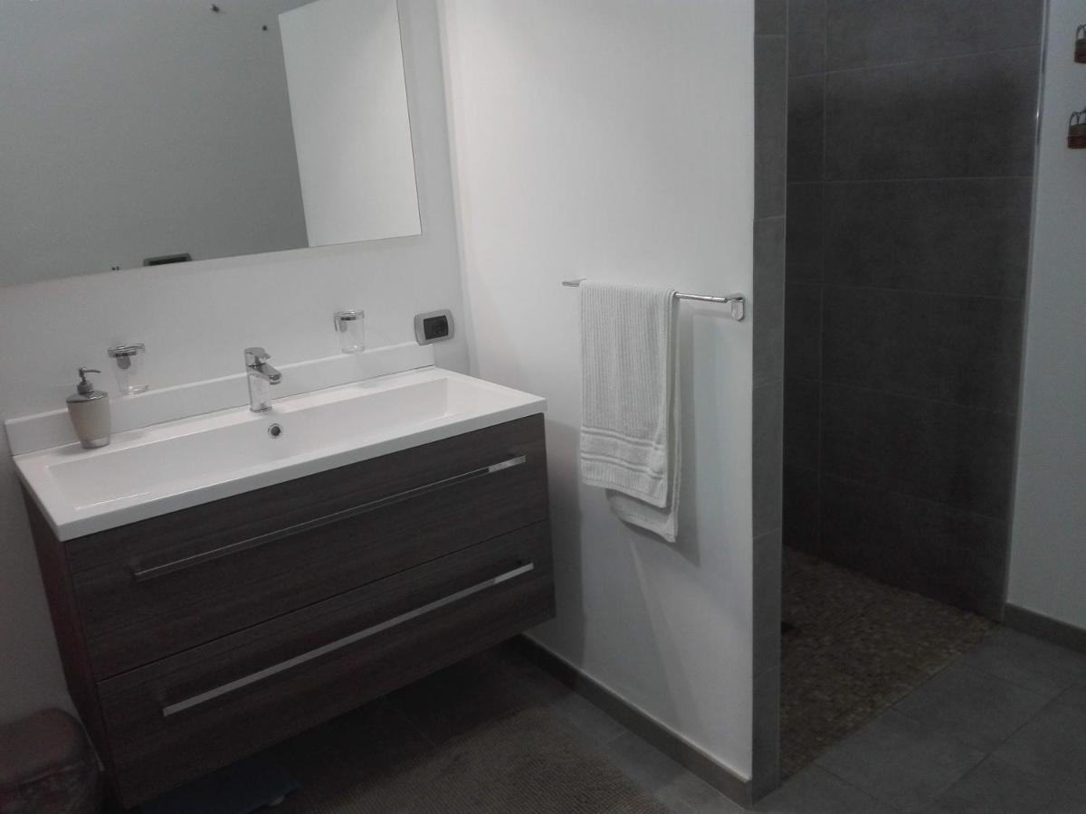 Villa Santoro Ai Tre Ulivi Con Piscina Privata Caiazzo المظهر الخارجي الصورة