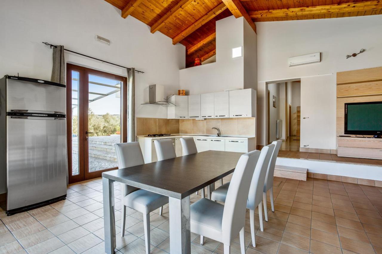 Villa Santoro Ai Tre Ulivi Con Piscina Privata Caiazzo المظهر الخارجي الصورة
